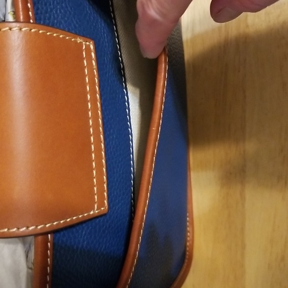 Dooney and Bourke Crossbody - Picture 4 of 9